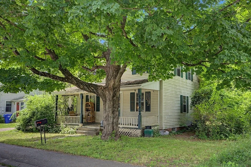 Photo of 166 Summer St