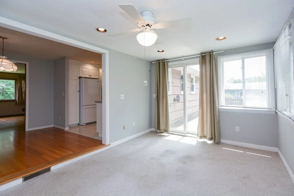 Photo of 12 Lanewood Avenue