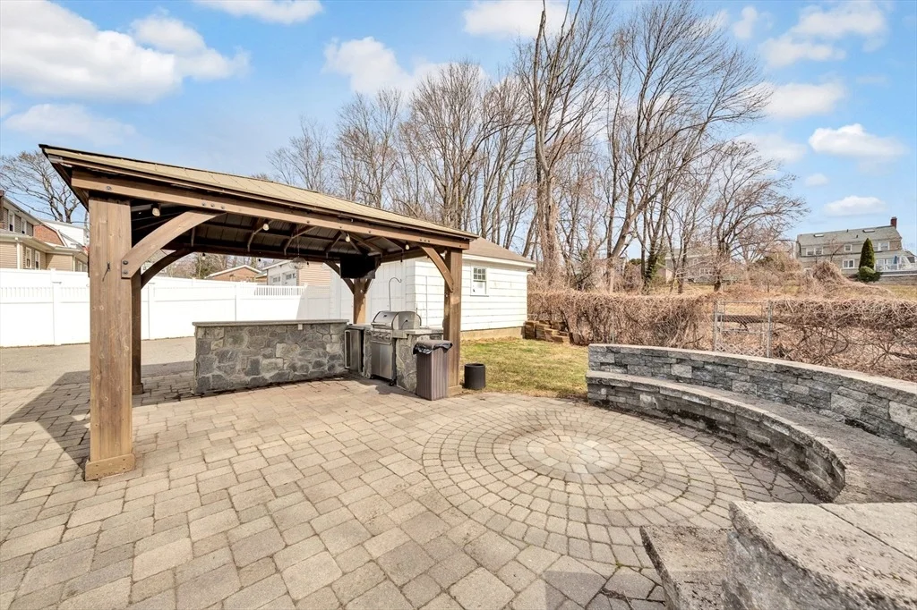 Photo of 44 Douglas Rd