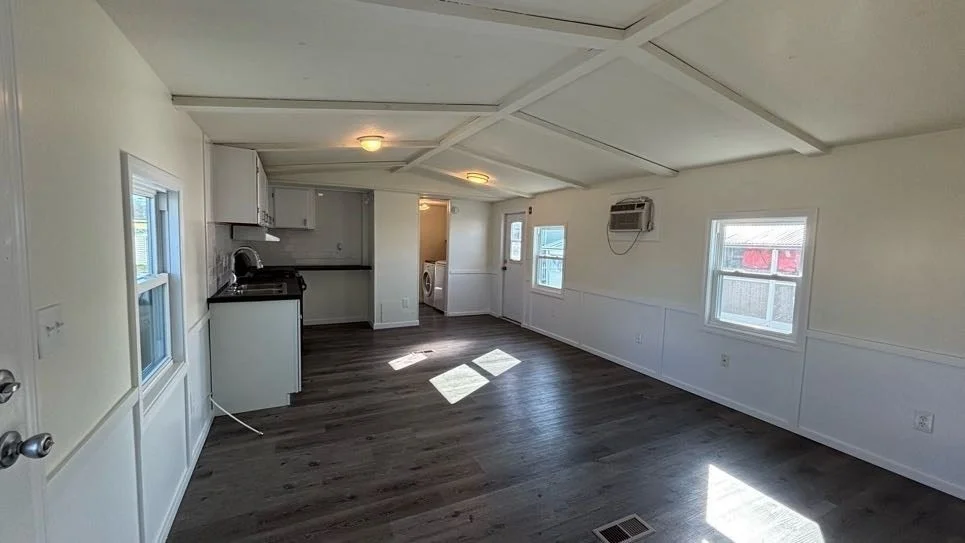 Photo of Unit 124 at 557 Southwest Cutoff