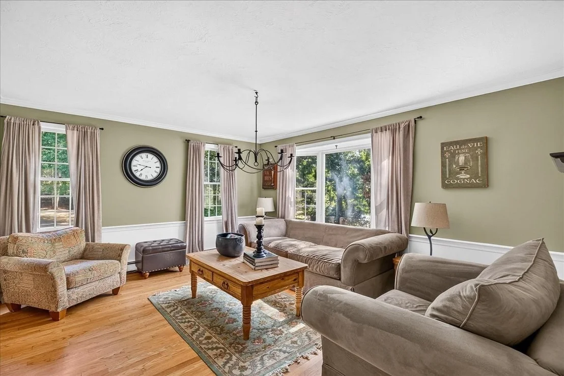 Photo of 20 Tara Dr