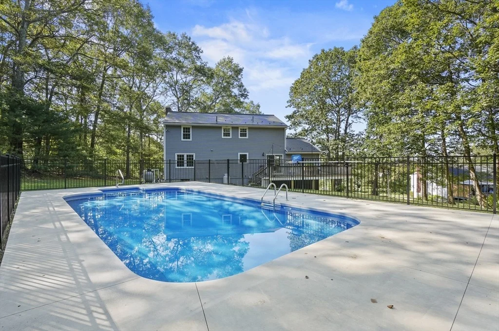 Photo of 14 Longview Avenue