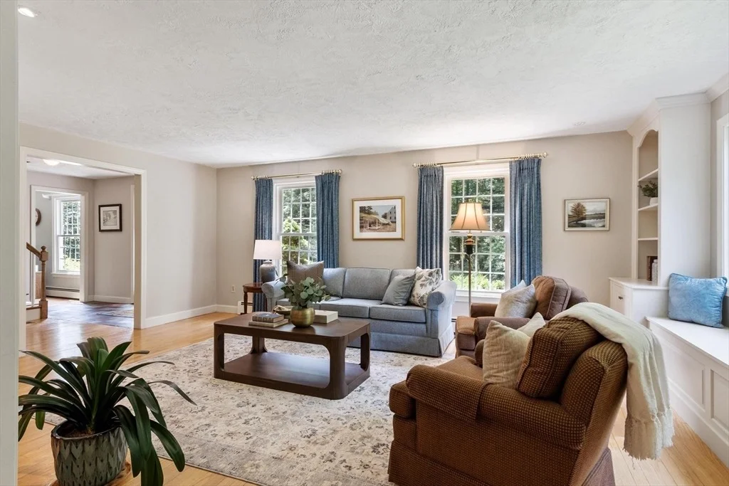 Photo of 105 Slough