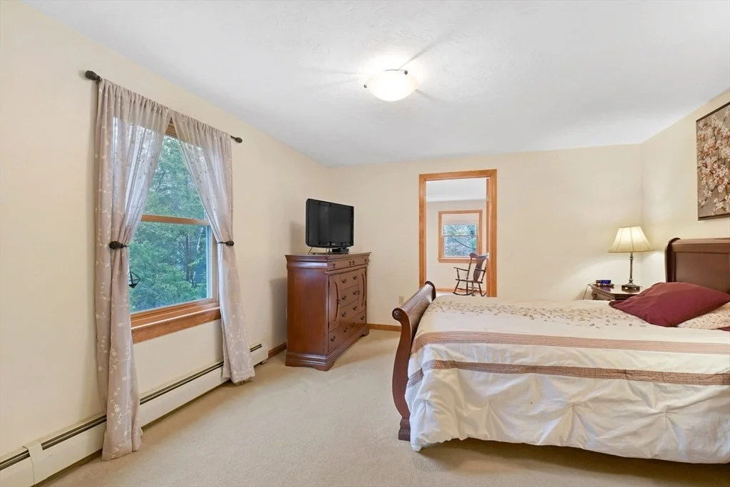 Photo of 92 Baptist Common Rd