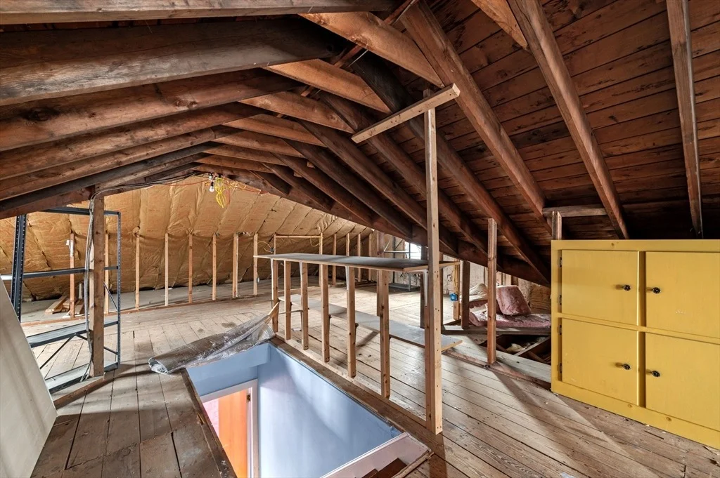 Photo of 504 Loring Ave