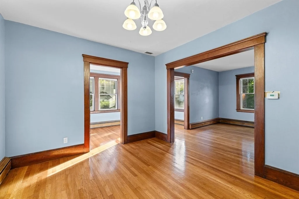 Photo of 11 Robertson Rd