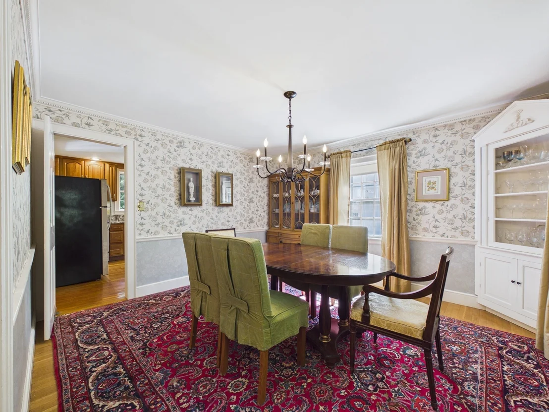 Photo of 390 Marsh St