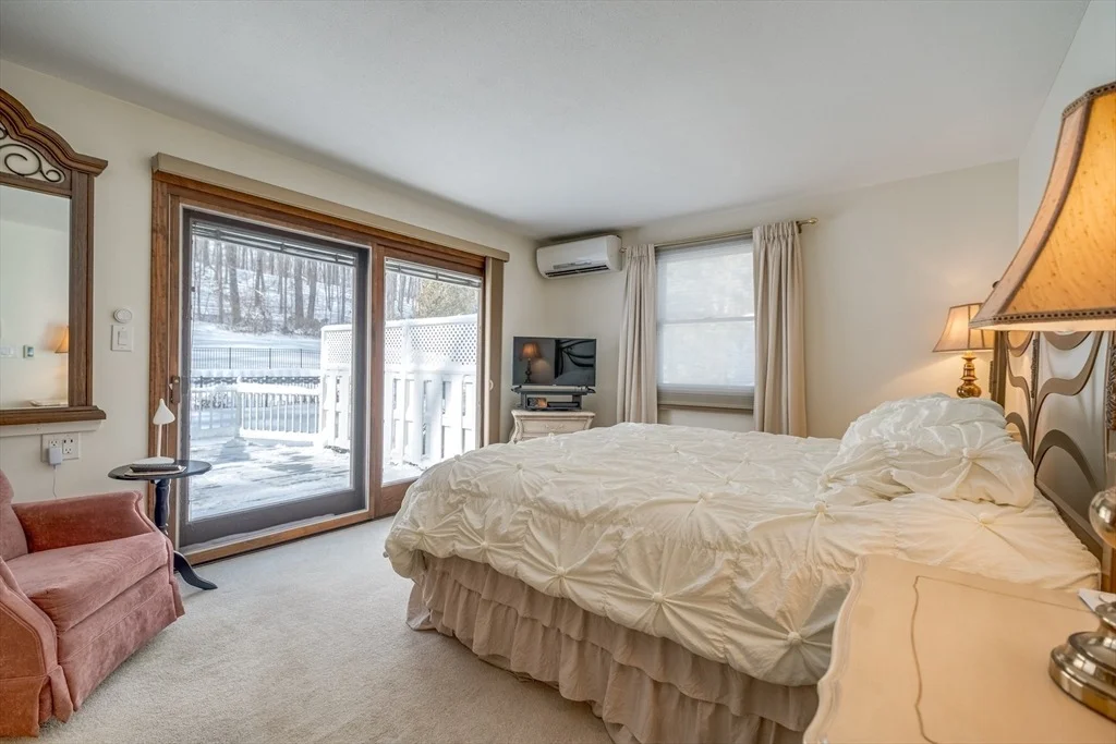 Photo of 697 Florence Road