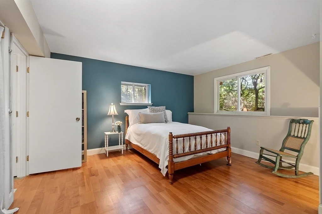 Photo of 11 Horseshoe Dr