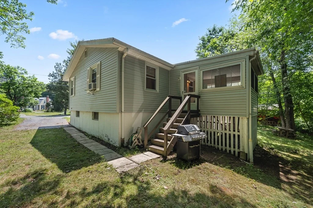 Photo of 28 Greybert Ln