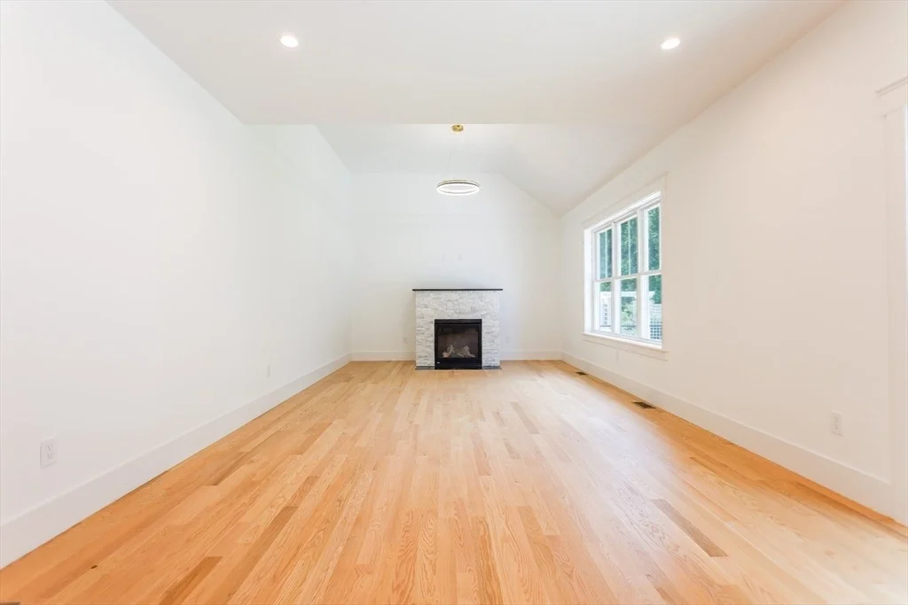 Photo of 8 Bellmore Road