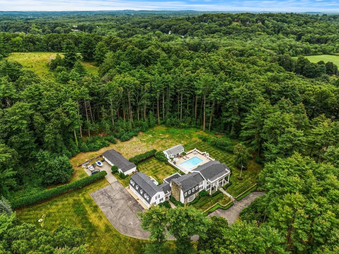 Photo of 28 Pineswamp Rd
