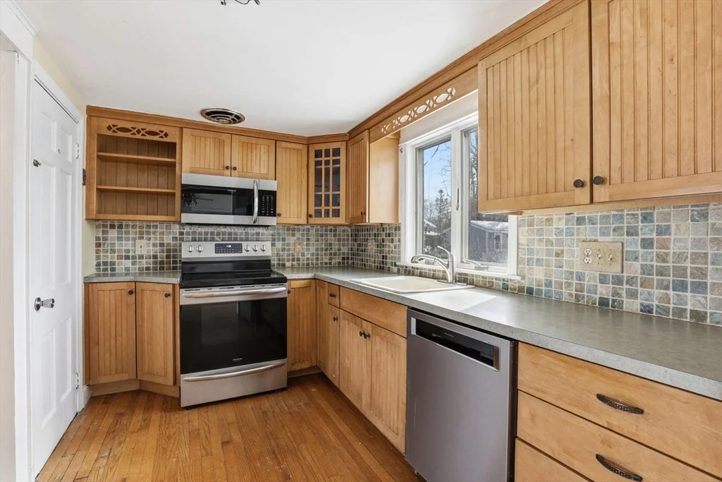 Photo of 20 Lee Ave