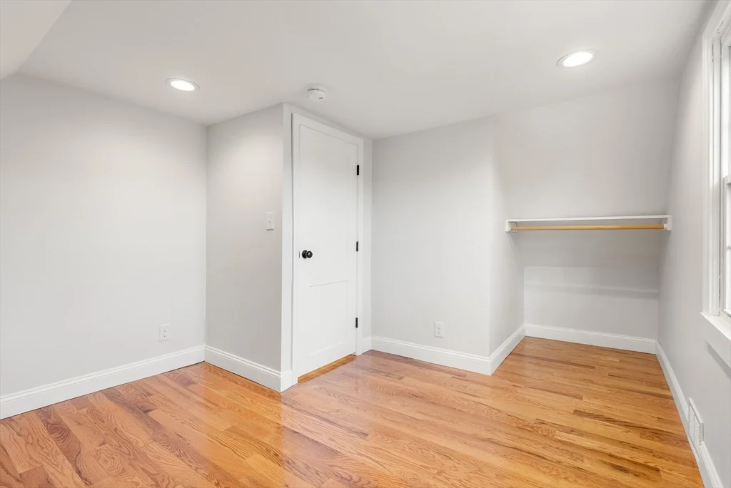 Photo of 48 Beeler Avenue