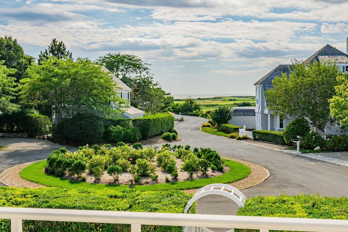 Photo of 122 Shore Drive West