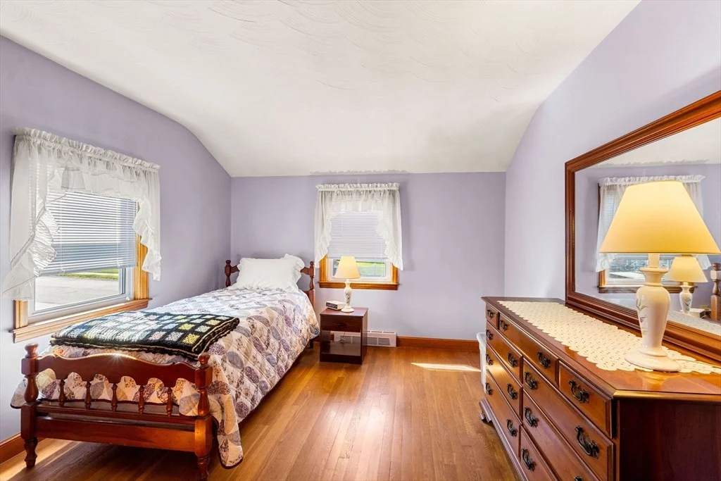 Photo of 104 Holmes