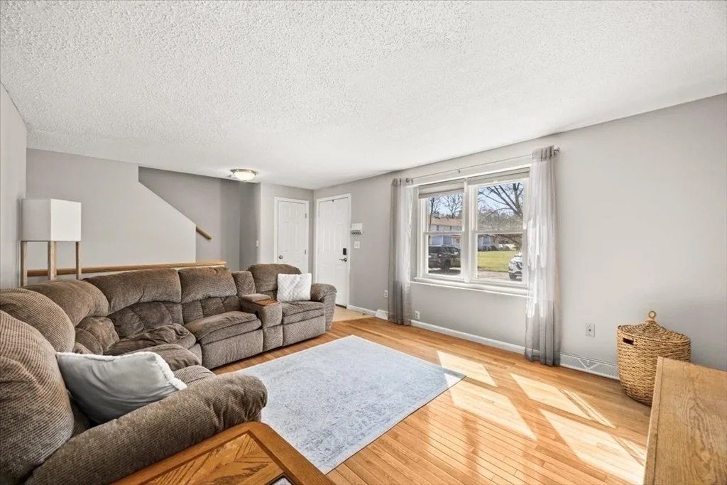 Photo of Unit 1 at 6 Robin Circle