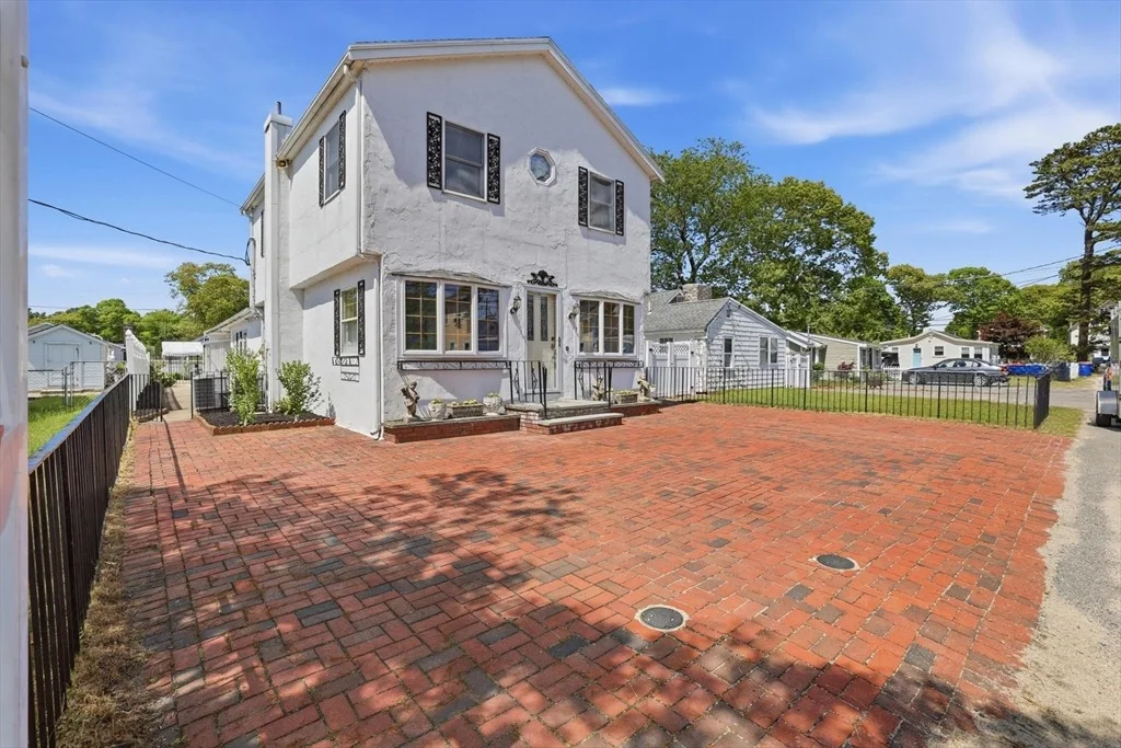 Photo of 7 Swift Ave