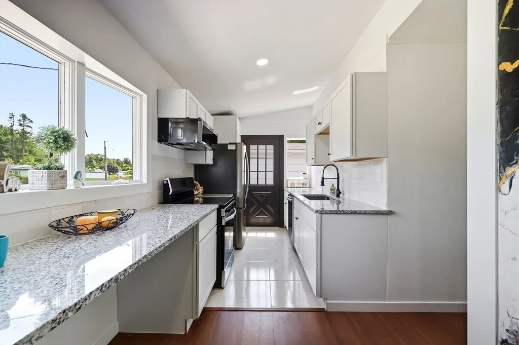 Photo of 37 Sun Valley Rd