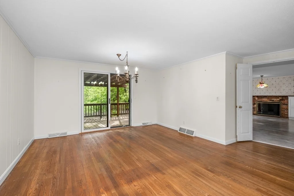Photo of 272 Sheep Pond Dr