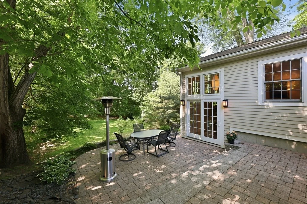Photo of 77 Pleasantview Avenue