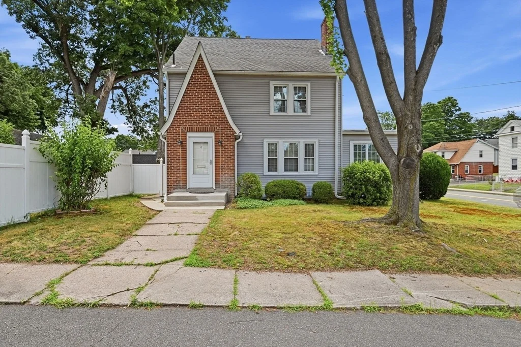 Photo of 3 Pinehurst Rd.