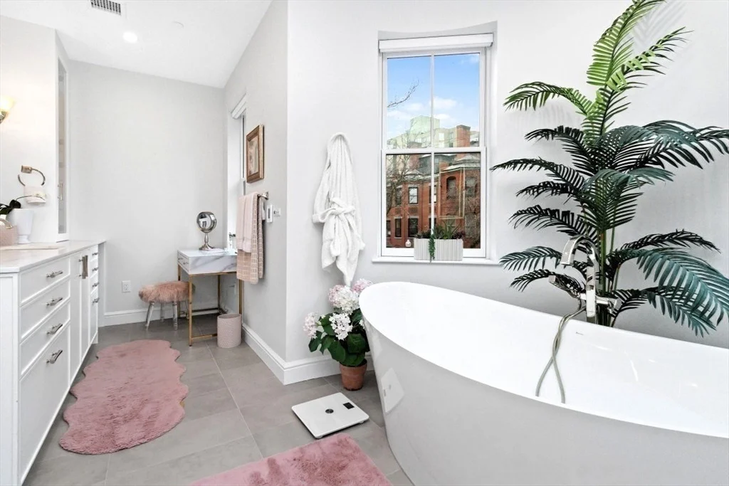 Photo of 102 Saint Botolph St