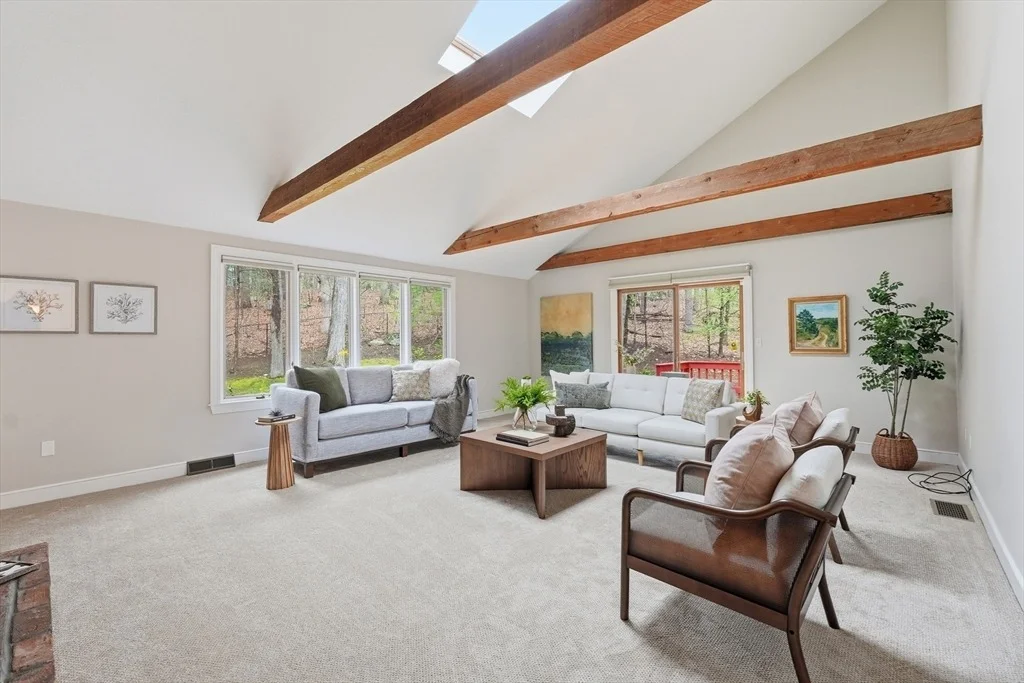 Photo of 273 Belknap Road