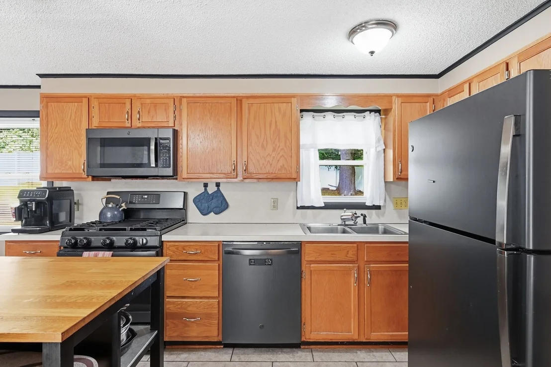 Photo of 42 N Brook Rd