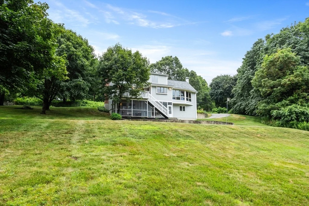 Photo of 444 Middle Road