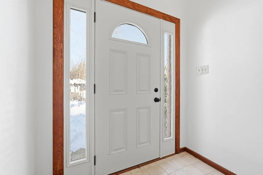 Photo of 132 Pondview Dr