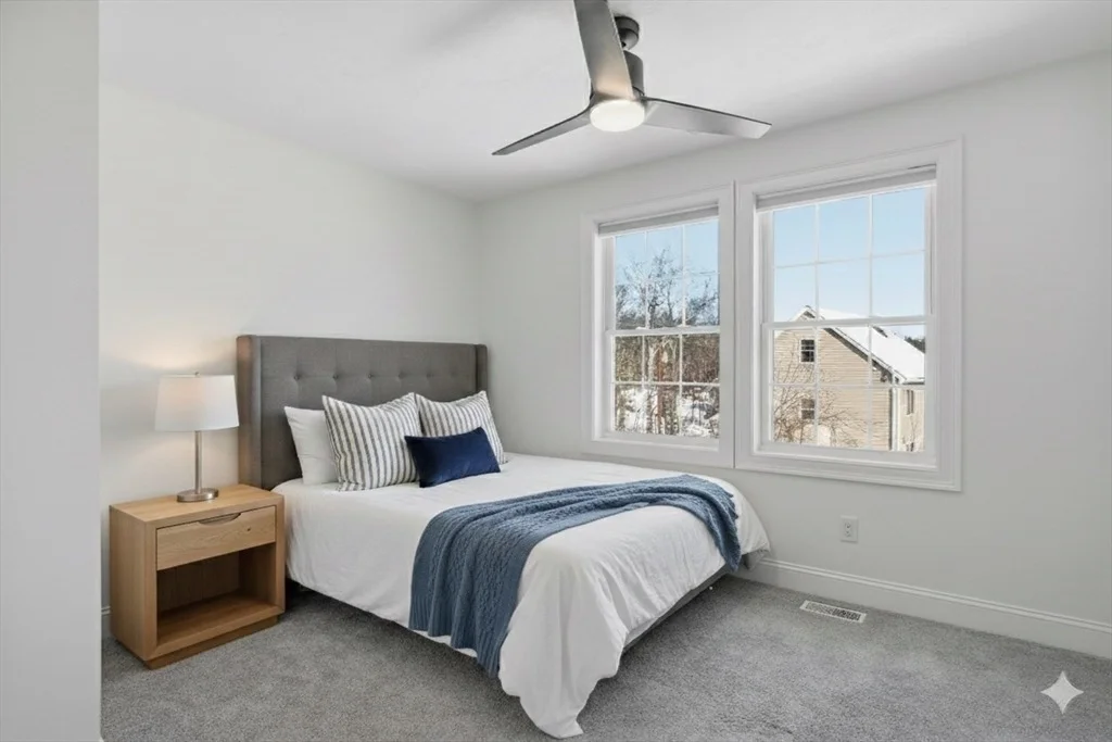 Photo of 245 Salem