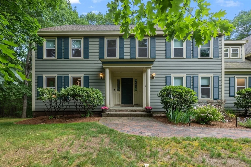 Photo of 10 Fieldstone Way
