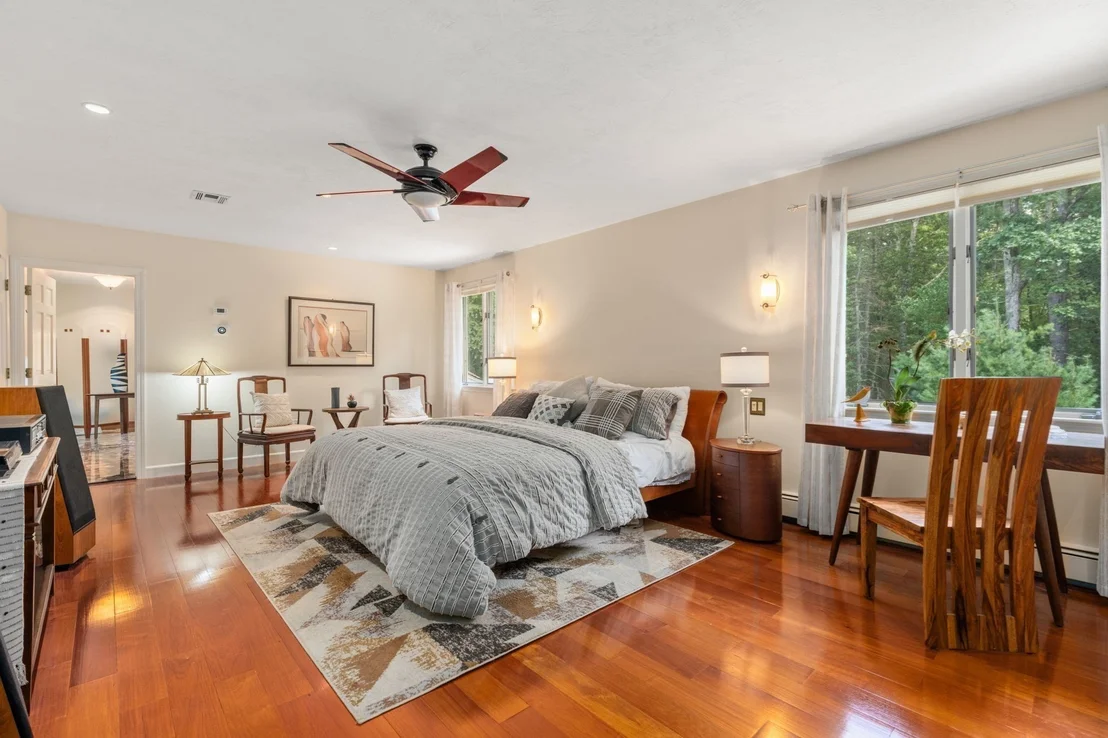 Photo of 40 Grand Hill Dr