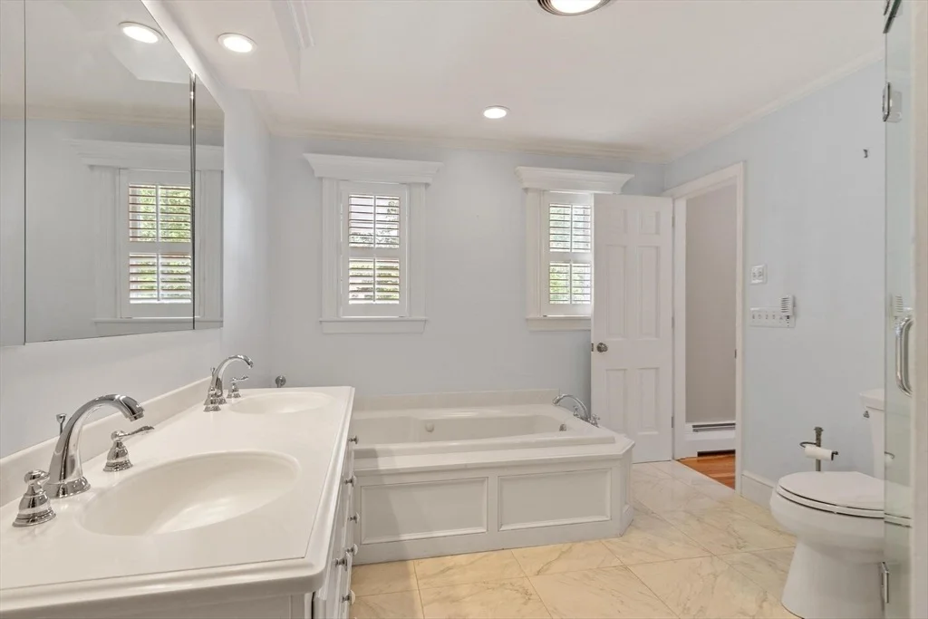 Photo of 305 High St Ext