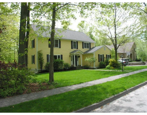 Photo of 11 Laurelwood Drive