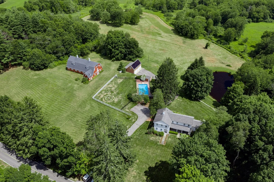 Photo of 304 Warren Rd