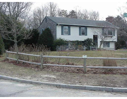 Photo of 2 Glen Eagle Circle