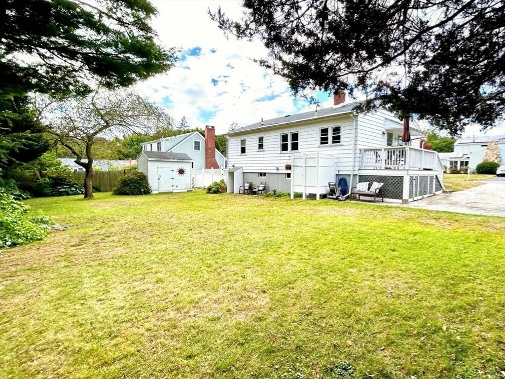 Photo of 18 Hunt Way