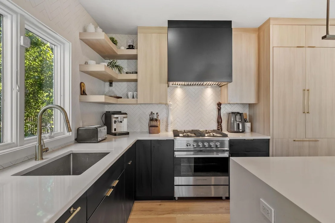 Photo of 32 Coolidge Ave