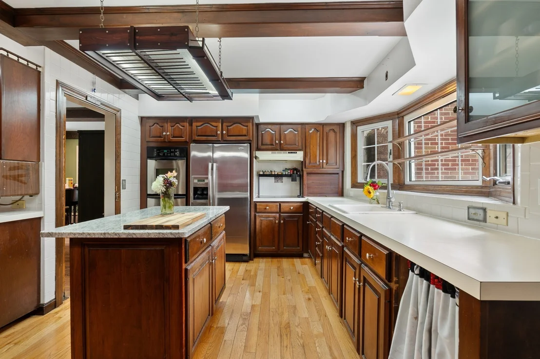 Photo of 163 Oakside Ave