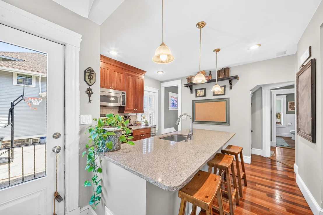 Photo of 41 Emerson Rd