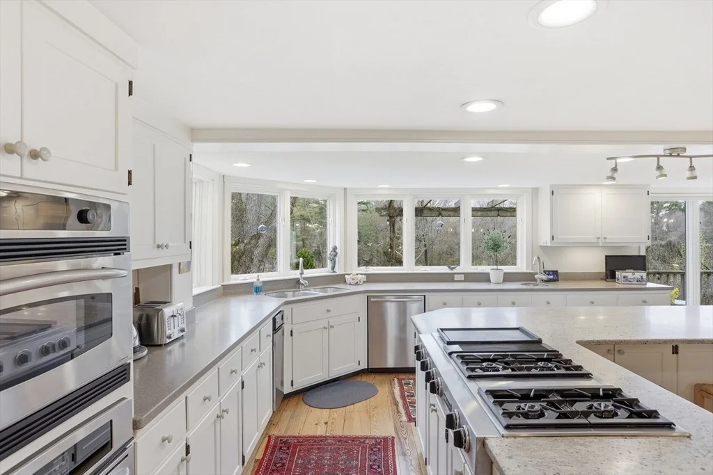Photo of 77 Pinnacle Rd