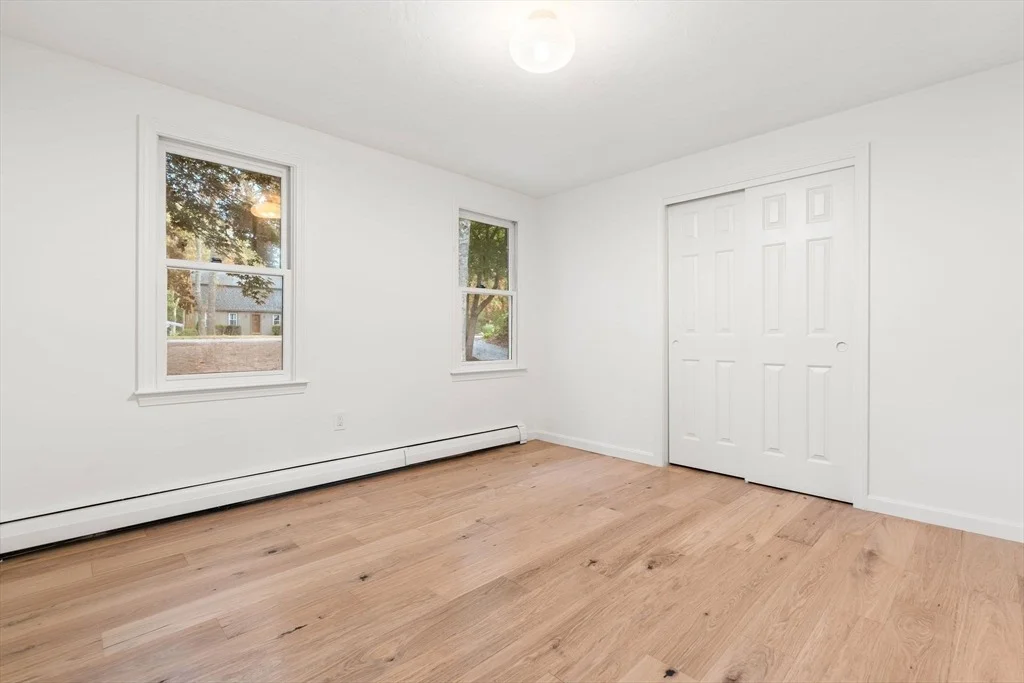 Photo of 34 Saddleback Rd