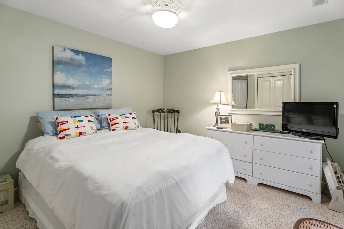 Photo of 87 Neshobe Rd