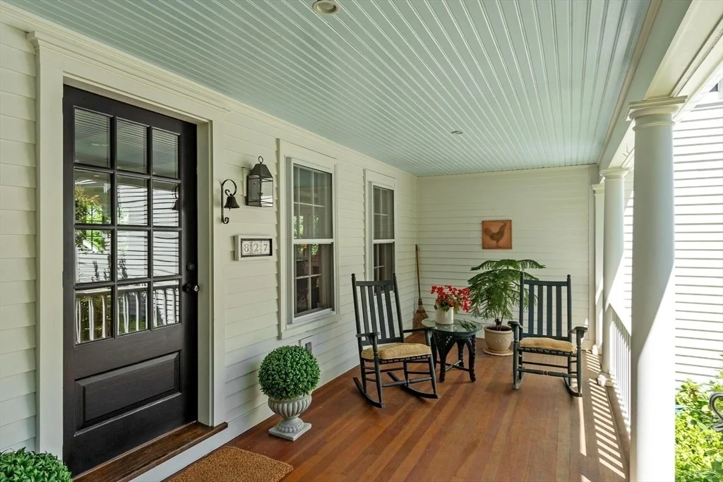 Photo of 827 Hill Rd
