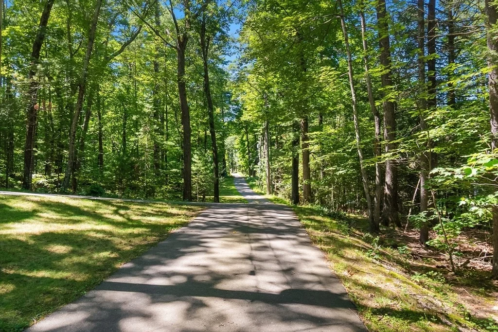 Photo of 19 Taylor Hill Rd