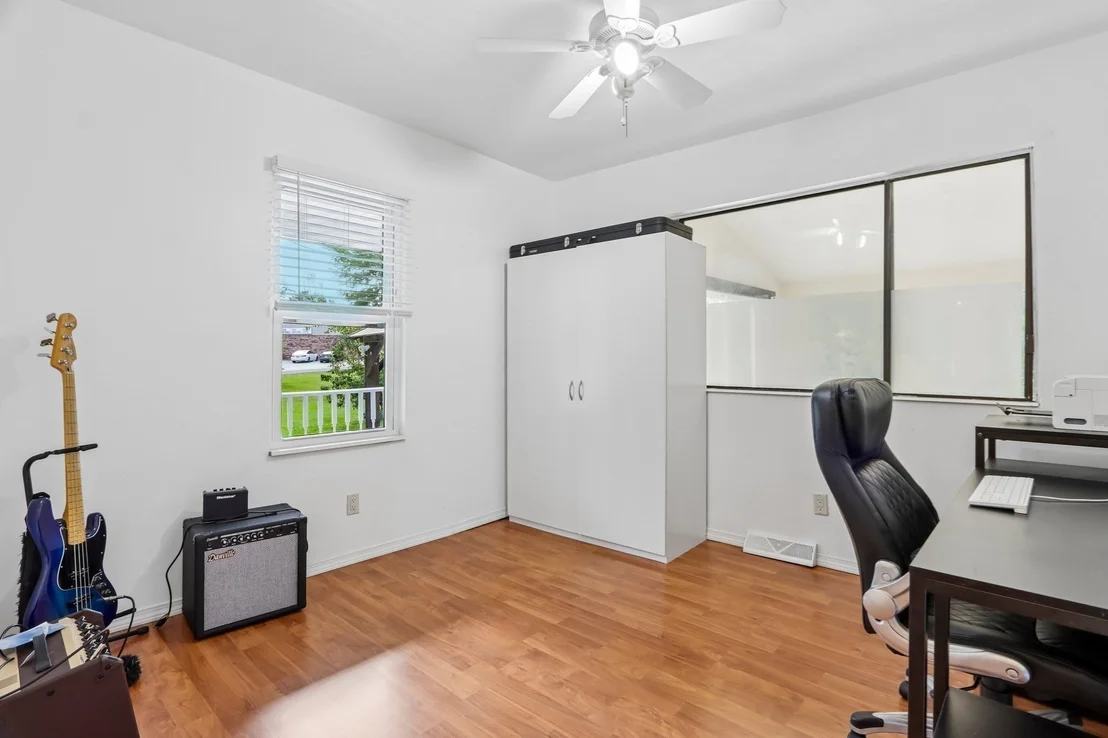 Photo of 31 Parham Rd