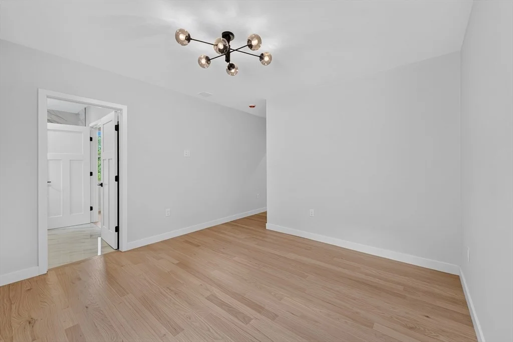 Photo of 23 Lantern Ln