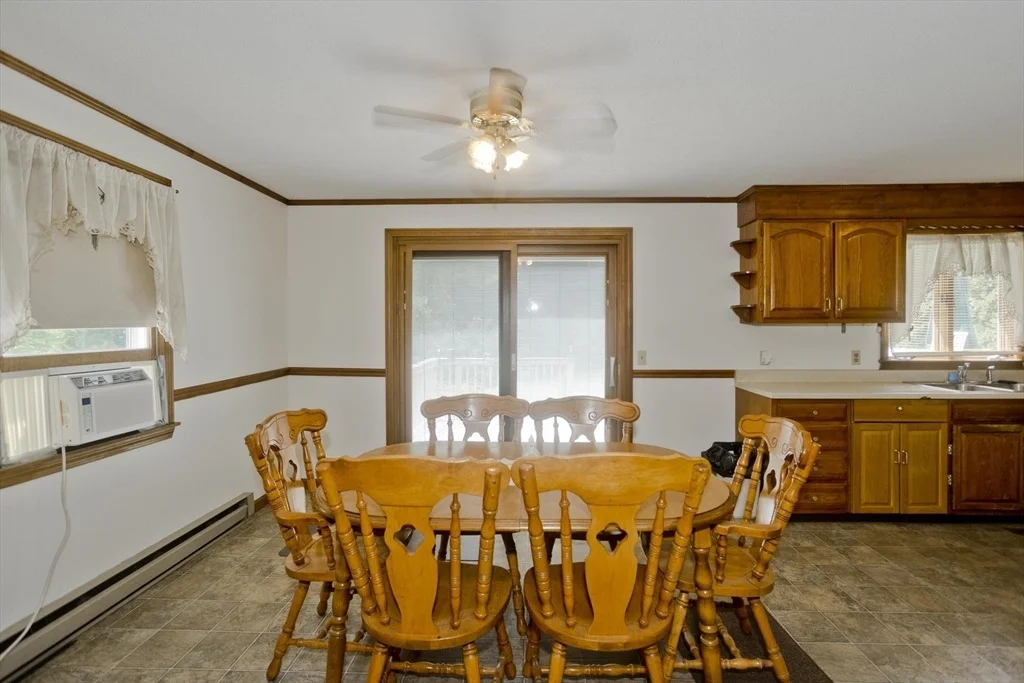 Photo of 597 Amherst Rd